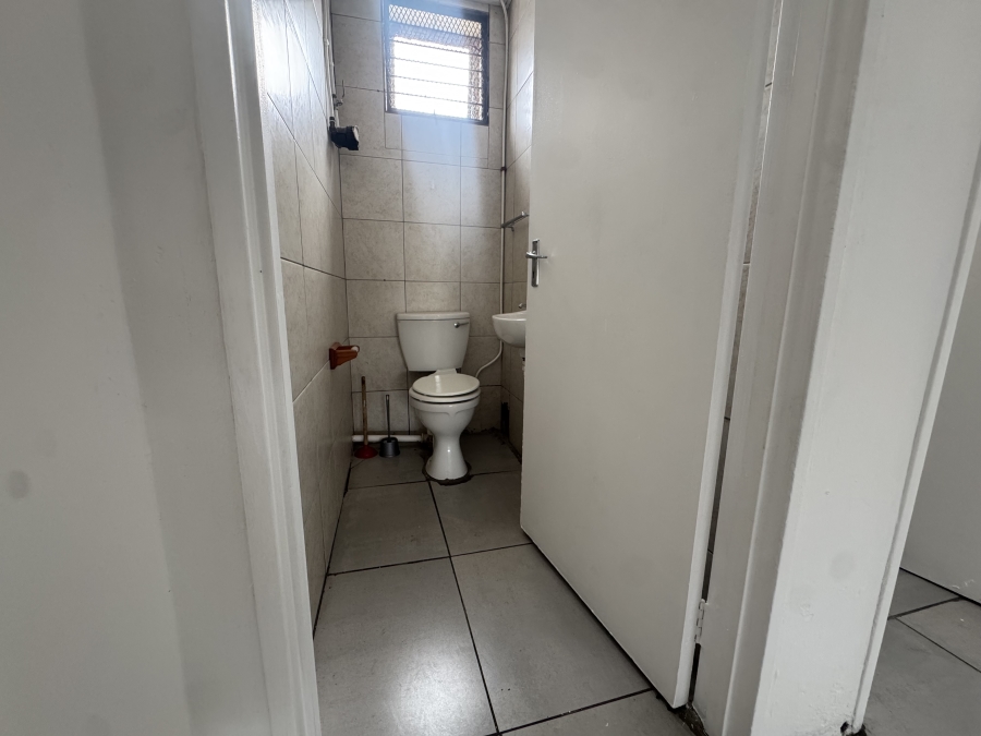 To Let commercial Property for Rent in Parklands Western Cape